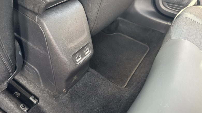 Peugeot 208 1.2 PureTech 100 Allure Premium + 5dr Petrol Hatchback